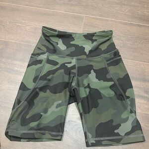High waisted Camo Biker Shorts